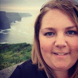 Meet your Posher, Carrie